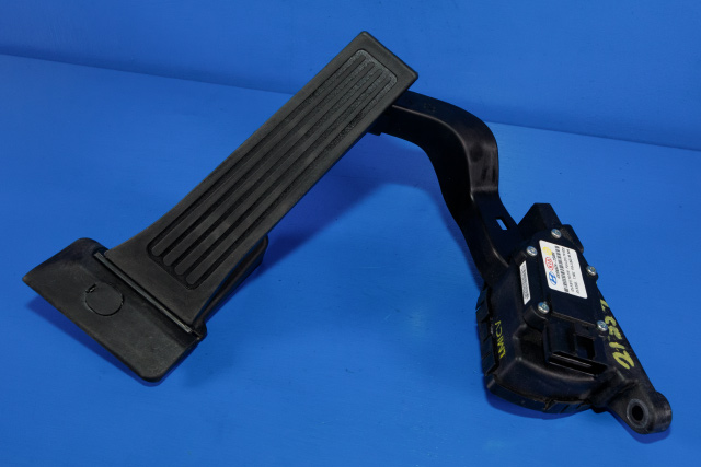 Pedal gass til Kia Sportage 2010-2016 (Type III) (KIA|0692A-2S000|)