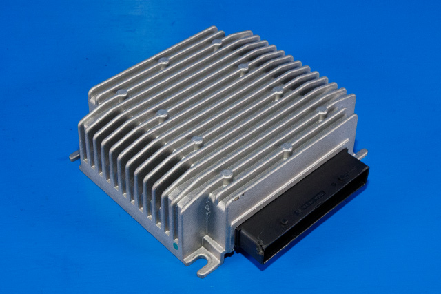 Bilstereo forsterker til Tesla Model S 2013-2016 (Fase 1) (TESLA|1004833-10-A|)