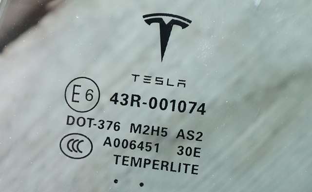 Siderute venstre foran til Tesla Model S 2013-2016 (Fase 1)