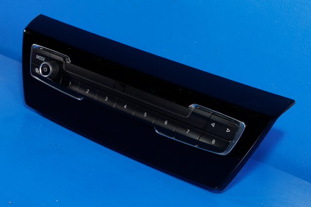 Bilstereo betjeningspanel til BMW 2-Serie, Active/Gran Tourer, 2014-->> (F45/F46) (F45/F46) (BMW|9 371 457)