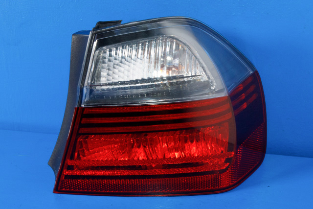 Baklykt høyre ytre til BMW 3-Serie, 2005-2011 (E90/E91/E92/E93) (E90/E91/E92/E93)