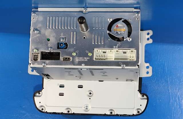 Bilstereo navigasjon til Kia Venga 2010-2017  (KIA|96560-1P400-ED|)