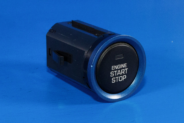 Bryter start/stopp til Hyundai Ioniq Hybrid, 2016-2019 (Fase 1) (HYUNDAI|95430-G2500)