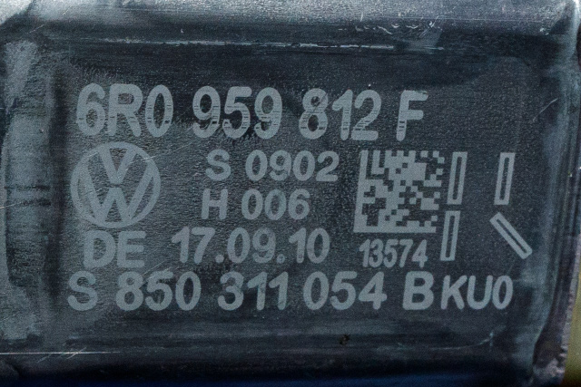 Ruteheis høyre bak til VW Polo 2009-2014 (Type V, Fase 1) (VAG|6R0 959 812 F|)