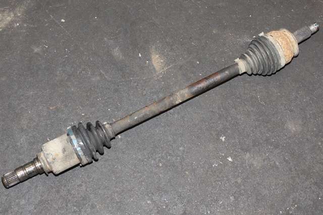 Drivaksel venstre foran, bensin/automat til Subaru Impreza, 2008-2012 (Type III)