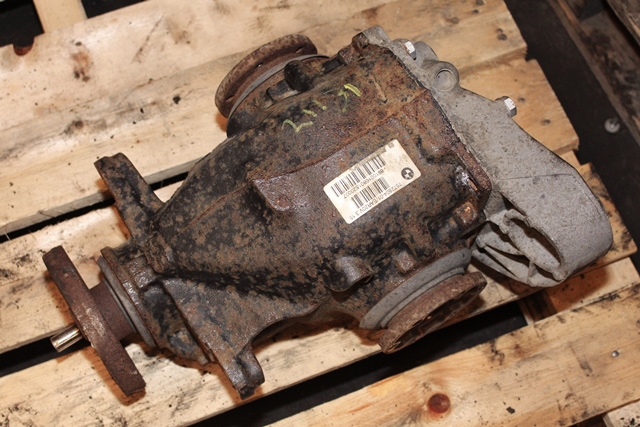 Kardang klokke bak til BMW 3-Serie, 2005-2011 (E90/E91/E92/E93) (E90/E91/E92/E93) (BMW|7 572 804)