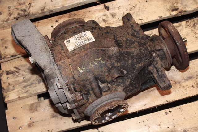 Kardang klokke bak til BMW 3-Serie 2005-2011 (E90/E91/E92/E93) (E90/E91/E92/E93) (BMW|7 572 804|)