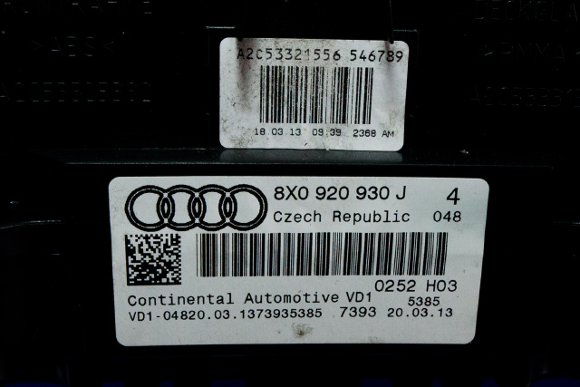 Instrumentpanel til Audi A1 2010-2014 (Type I, Fase 1)  (VAG|8X0 920 930 J|)