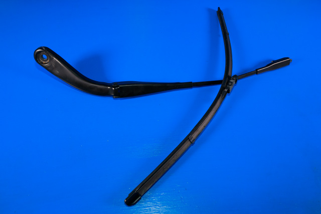 Viskerarm frontrute venstre til BMW 3-Serie, 2012-2018 (F30/F31/F34) (F30/F31/F34)