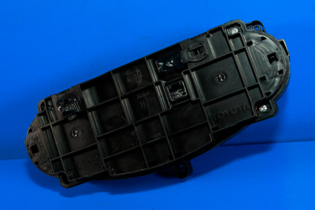 Varmeapparat betjening til Toyota Yaris 2012-2014 (Type III, Fase 1)  (TOYOTA|55900-0D340|)