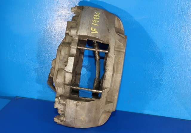 Bremsecaliper venstre foran til Mercedes C-Klasse, Coupe/Cab, 2015-2018 (Fase 1) (C205) (C205) (BREMBO|)