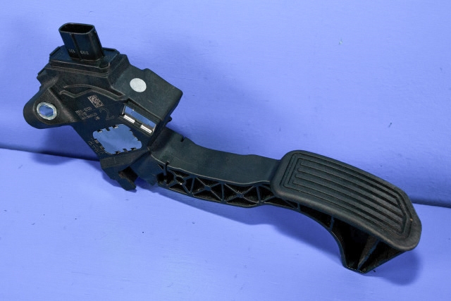 Pedal gass til Toyota Auris, 2013-2015 (Type II, Fase 1) (TOYOTA|78110-02120)
