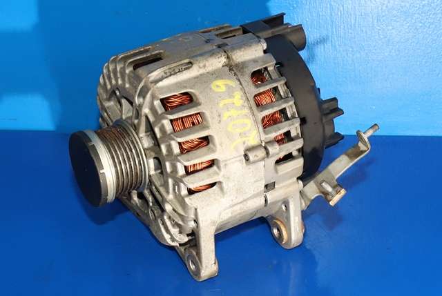 Dynamo til VW Polo, 2009-2014 (Type V, Fase 1)  (VALEO|TG14C039)