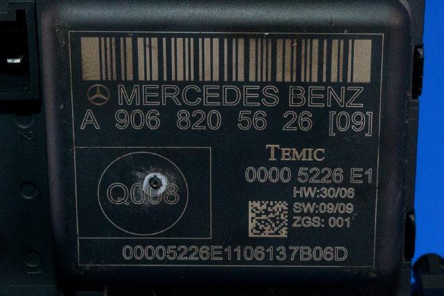 Styreenhet dør venstre foran til Mercedes Sprinter 2006-2013 (Fase 1) (906) (906) (TEMIC|0000 5226 E1|A 906 820 56 26|)