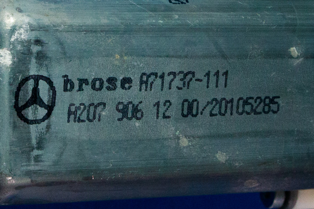 Ruteheis høyre til Mercedes C-Klasse, Coupe/Cab 2015-2018 (Fase 1) (C205) (C205) (MERCEDES|A 207 906 12 00|)