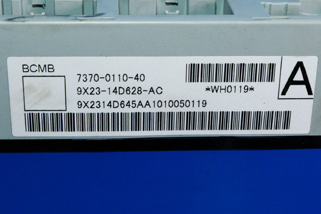 Sikringsboks bagasjerom til Jaguar XF 2008-2015 (X250) (X250) (JAGUAR|9X23-14D628-AC|)