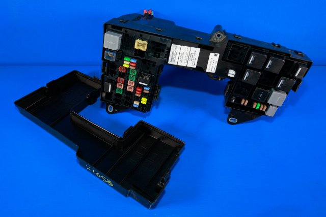 Sikringsboks motorrom til Jaguar XF, 2008-2015 (X250) (X250) (JAGUAR|AX23-14290-JB)