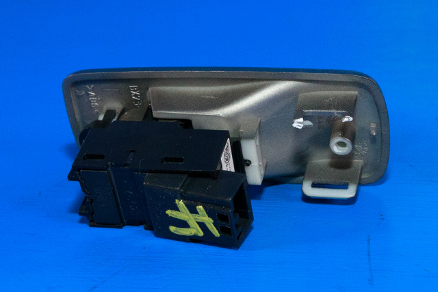 Bryter ruteheis til Jaguar XF 2008-2015 (X250) (X250) (JAGUAR|AX23-14717-AA|)
