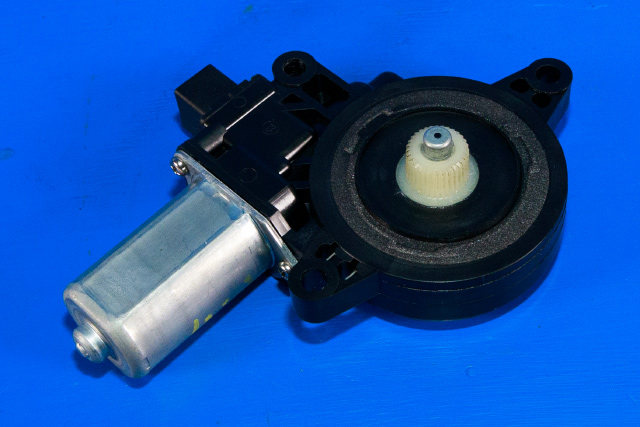 Ruteheis, kun motor, høyre foran til Mazda CX-5 2012-2017 (Type I)  (MAZDA|D651-58-58X|)
