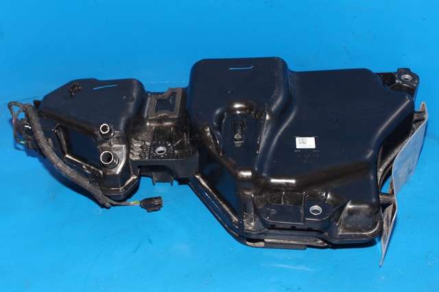 AdBlue tank til VW T-Roc, 2017-->> (VAG|5Q0 131 877 P)