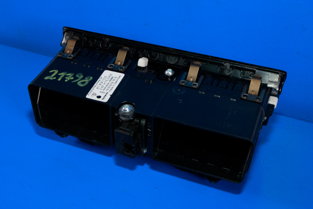 Dashbord friskluftdyse til Porsche Panamera 2017-->> (Type II) (971) (971) (PORSCHE|971 819 110 E|)