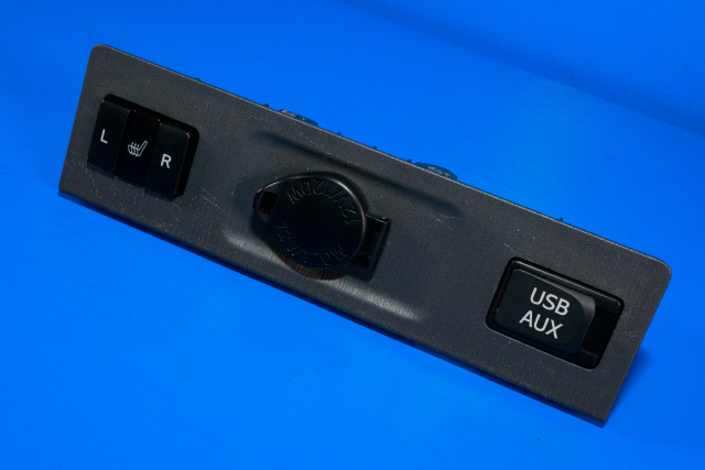 Bryter setevarme til Toyota Prius +7 2012-2020 (Type III) (stasjonsvogn) (stasjonsvogn)