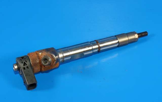 Dyse innsprøyting diesel til VW Caddy 2015-2020 (Type III, Fase 3)  (BOSCH|0 445 110 469|04L 130 277 AC|)