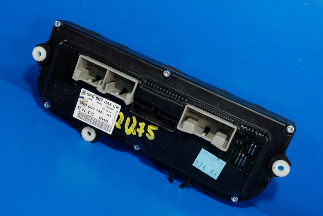 Varmeapparat betjening til VW Touran 2010-2015 (Type I, Fase 3)  (HELLA|5HB 009 746-51|5K0 907 044 CN|)