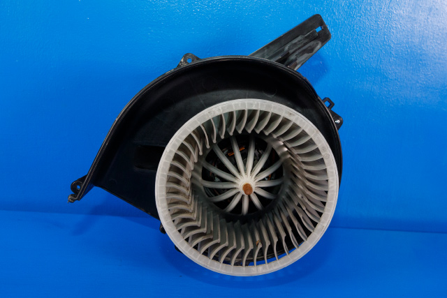 Varmeapparat motor til VW Polo, 2009-2014 (Type V, Fase 1)  (VAG|6Q1 819 015 J)