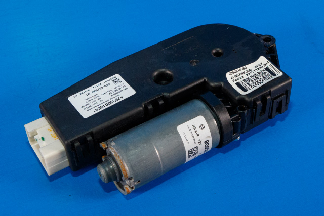 Takluke motor til Mercedes GLC, 2015-2022 (X253) (X253) (BOSCH|0 390 200 122)