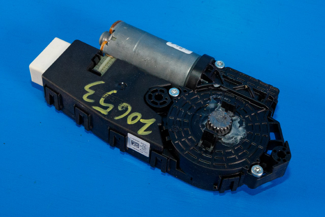 Takluke motor til Mercedes GLC 2015-2022 (X253) (X253) (BOSCH|0 390 200 122|)