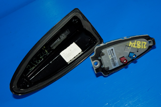 Antenne navigasjon til BMW X6 2008-2014 (E71/E72) (E71/E72) (BMW|6 940 418|)