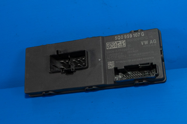 Styreenhet elektrisk bakluke til VW Passat, 2015-2019 (Fase 1) (B8) (B8) (VAG|5Q0 959 107 G)