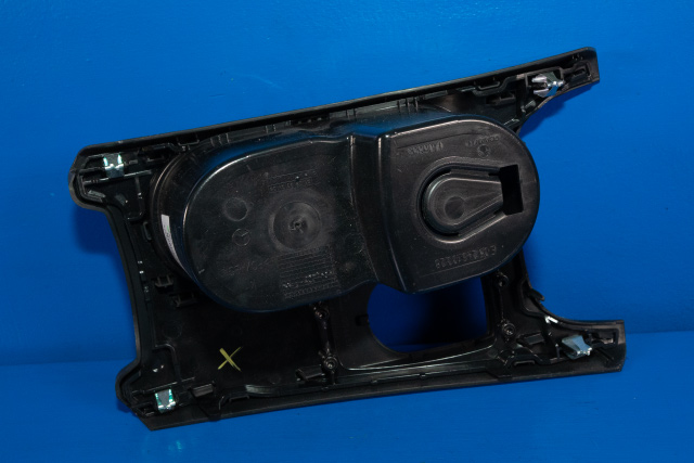 Dashbord koppholder til Mercedes B-Klasse 2011-2018 (W246) (W246) (MERCEDES|A 246 680 08 10|)