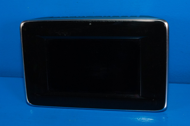 Bilstereo navigasjon skjerm til Mercedes B-Klasse, 2011-2018 (W246) (W246) (MERCEDES|A 246 901 37 02)