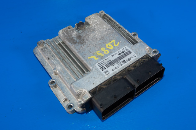 Styreenhet motor til Jaguar XF, 2015-->> (X260) (X260) (BOSCH|0 281 032 860)