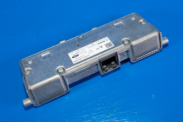 Parkeringskamera foran til Jaguar XF 2015-->> (X260) (X260) (JAGUAR|GX63-19H406-AH|)