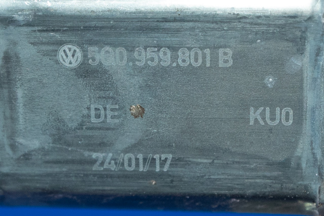 Ruteheis, kun motor, høyre foran til Audi A3 2016-2020 (Type III, Fase 2)  (VAG|5Q0 959 801 B|)