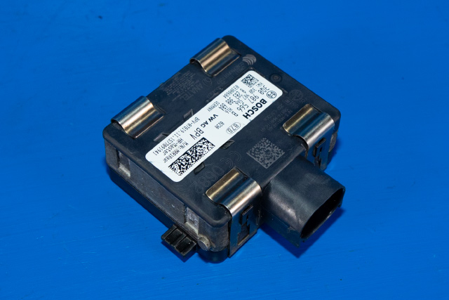 Sensor radar til VW Passat 2015-2019 (Fase 1) (B8) (B8) (BOSCH|0 203 300 604|3Q0 907 566 B|)