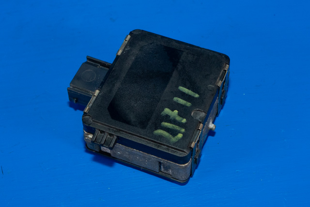 Sensor radar til VW Passat 2015-2019 (Fase 1) (B8) (B8) (BOSCH|0 203 300 604|3Q0 907 566 B|)