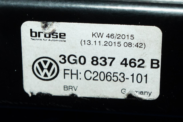 Ruteheis høyre foran til VW Passat 2015-2019 (Fase 1) (B8) (B8) (VAG|5Q4 959 802 B|)
