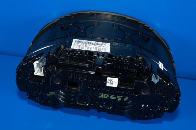 Instrumentpanel til Mercedes GLC 2015-2022 (X253) (X253) (MERCEDES|A 205 900 67 36|)