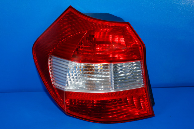 Baklykt venstre til BMW 1-Serie, 2004-2011 (E81/E82/E87/E88) (E81/E82/E87/E88) (BMW|6 924 501-13)
