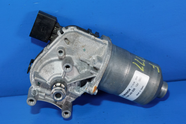 Viskermotor frontrute til BMW X1 2015-2022 (F48) (F48) (BOSCH|0 390 243 525|)