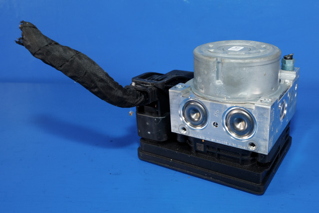 ABS sentral til BMW X1 2015-2022 (F48) (F48) (BMW|34.51-6 891 408|)