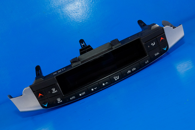 Varmeapparat betjening til Lexus CT, 2010-2020  (TOYOTA|55900-76060)