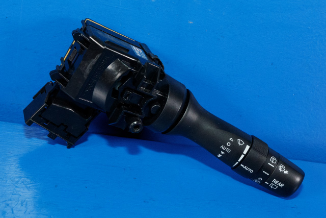 Bryter visker til Lexus CT, 2010-2020  (TOYOTA|48190-17F462)