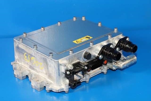 Inverter hybrid til Mercedes GLC 2015-2022 (X253) (X253) (MERCEDES|A 000 342 07 00|)
