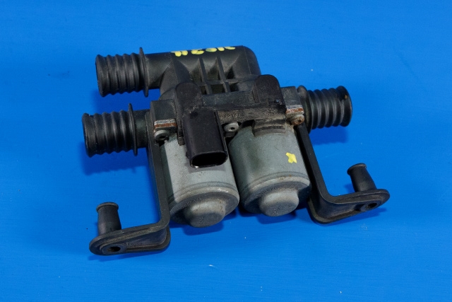 Ventil vann til BMW X6, 2008-2014 (E71/E72) (E71/E72) (BOSCH|1 147 412 166)
