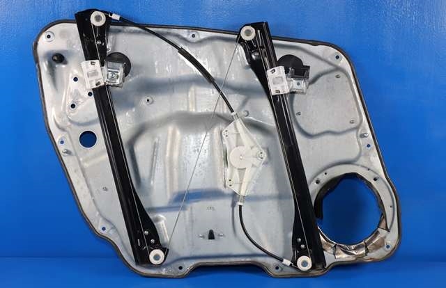 Ruteheis høyre foran til Mercedes GL 2006-2012 (X164) (X164) (MERCEDES|A 251 820 08 42|)